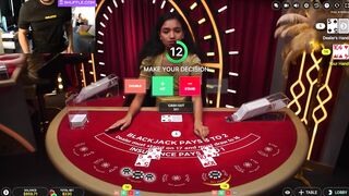 huge 21 - Archie - twitch streamer crazy slot moment